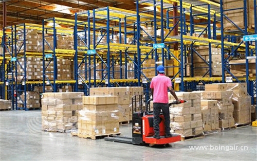 <strong>亞馬遜FBA倉(cāng)庫(kù)和第三方海外倉(cāng)哪個(gè)好？</strong>